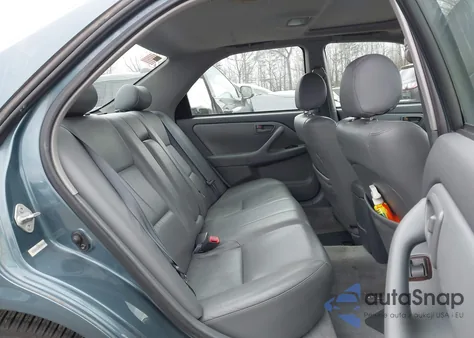 2000 Toyota Camry Xle V6 z USA, uszkodzony, nr VIN 4T1BF28K4YU948801